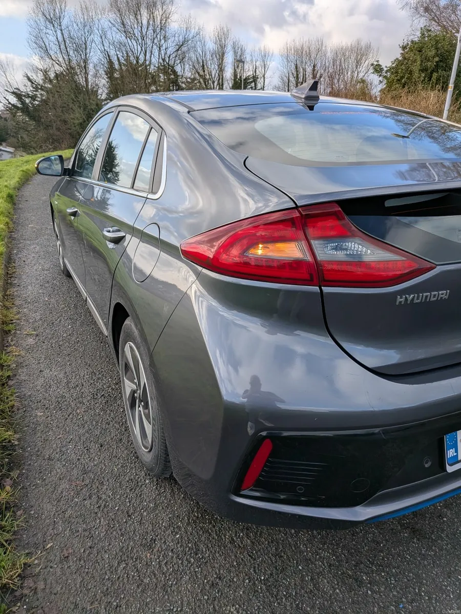 Hyundai IONIQ 2017 - Image 3