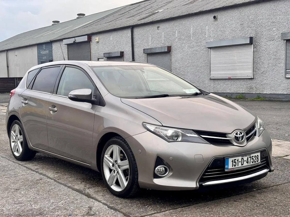 2015 Toyota Auris *HEATED SEATS *NCT 07/2026* - Image 1