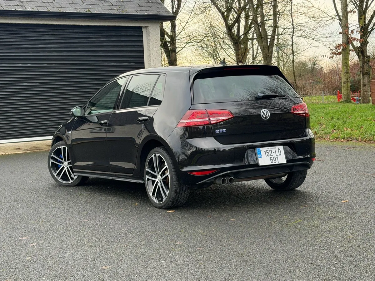 2015 Volkswagen Golf GTE 1.4 Plug-In Hybrid 204BHP - Image 4
