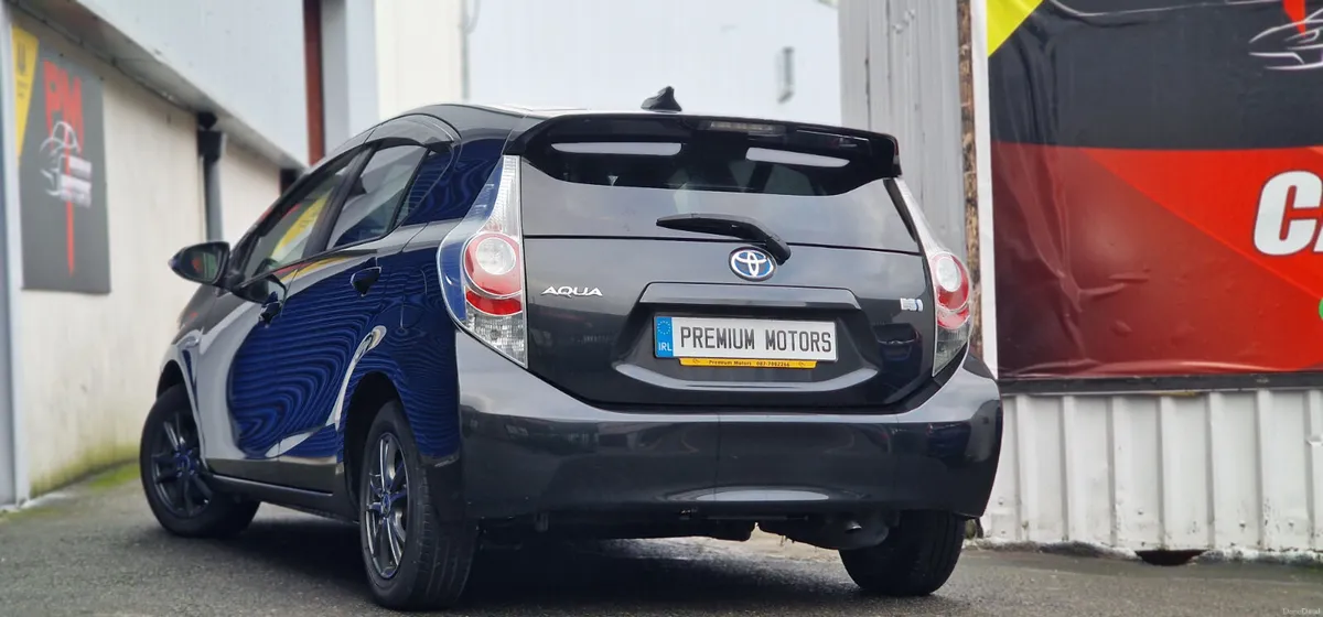 Toyota Aqua Hybrid Leather package - Image 4