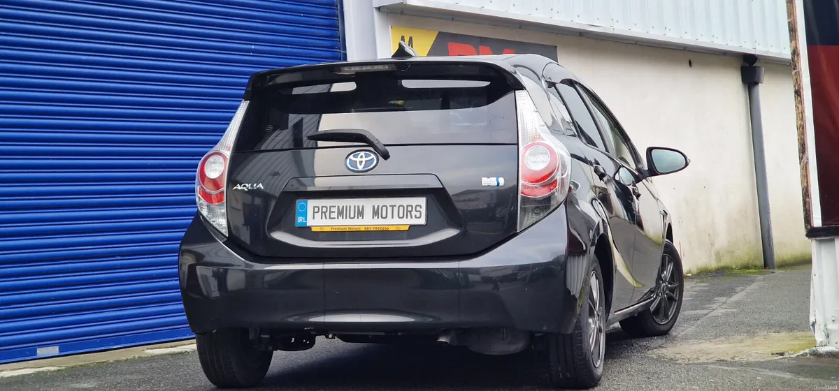 Toyota Aqua Hybrid Leather package - Image 3