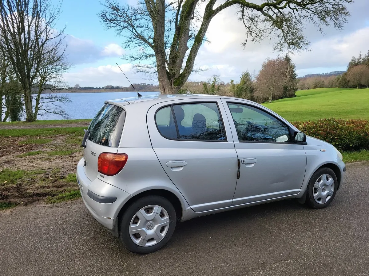 Toyota Yaris 2005 - Image 1