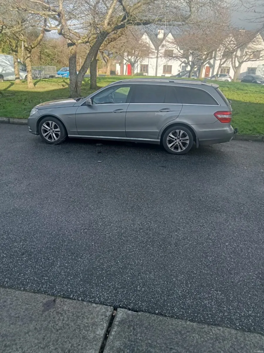 Mercedes C220 Estate - Image 2