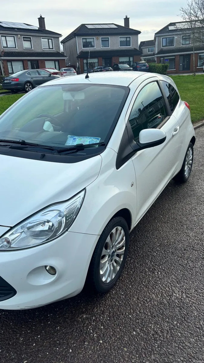 Ford KA 2013 - Image 2