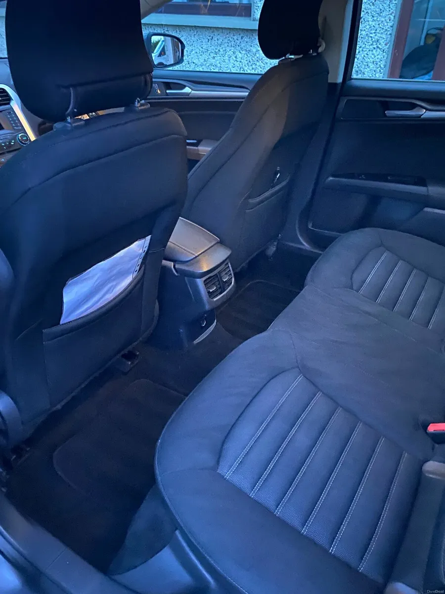 2015 Ford Mondeo 1.6TDCI - Image 2