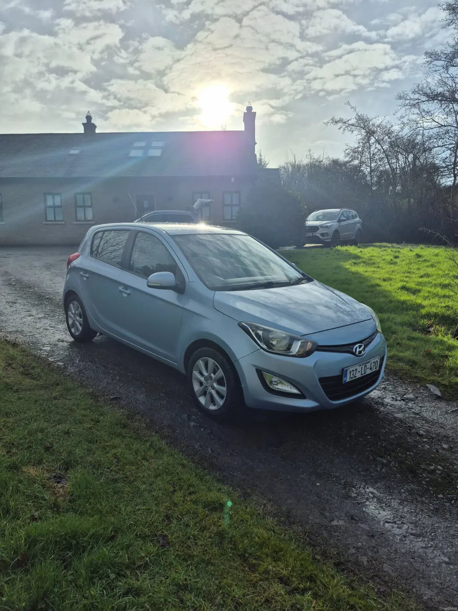 Hyundai i20 2013 Tax&Nct Good spec low mileage - Image 2