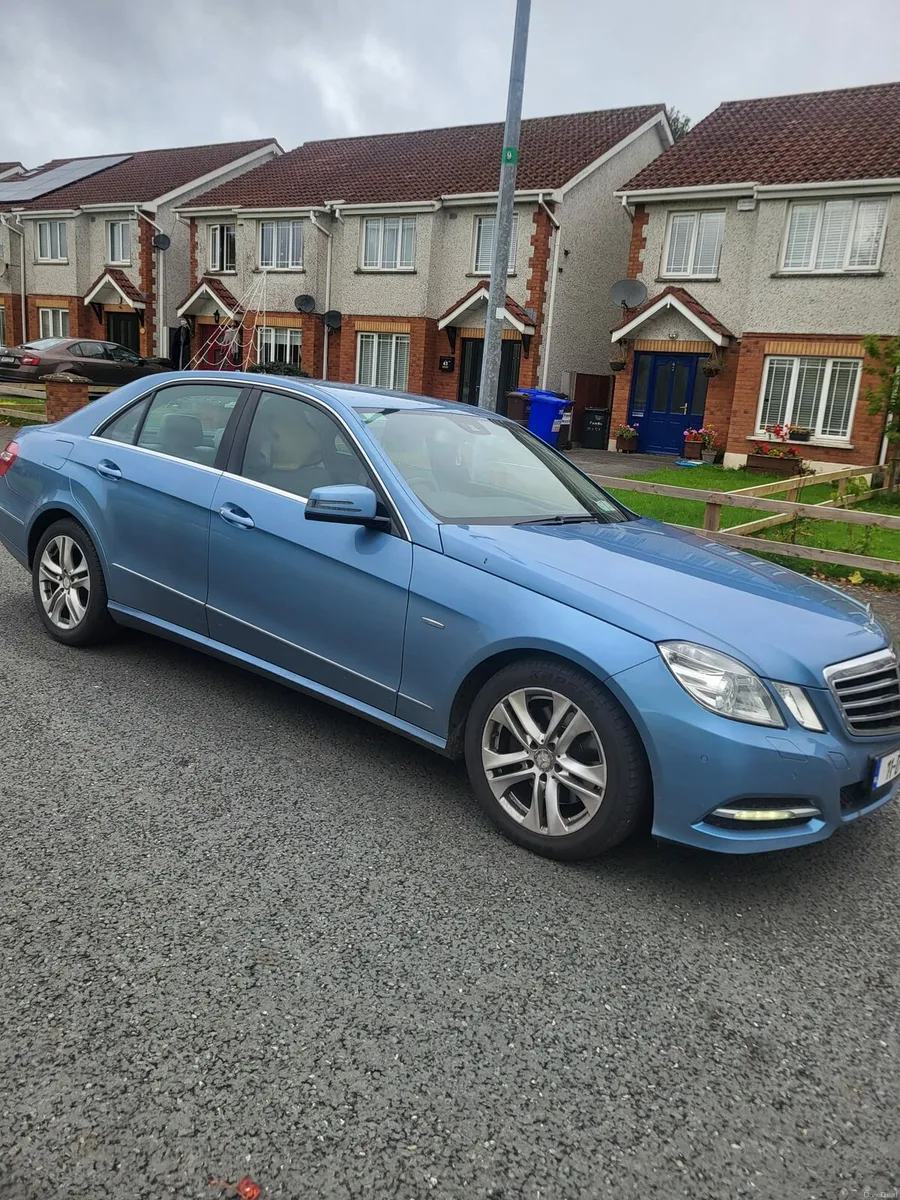 Mercedes E 250 Cdi Automatic Avangard 202000km - Image 2