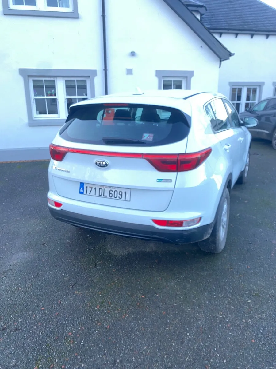 Kia Sportage 2017 - Image 2