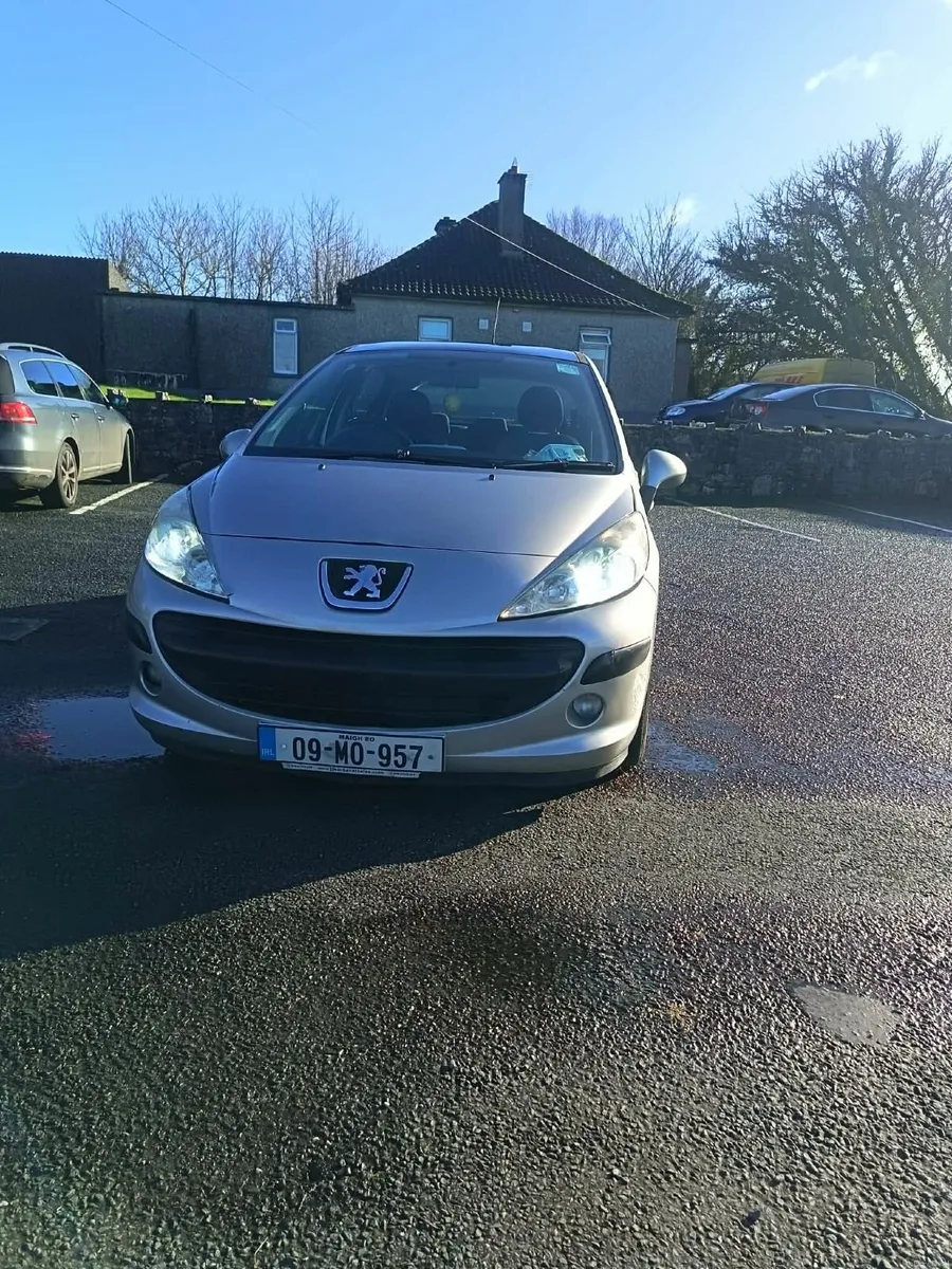 Peugeot 207 2009 - Image 2