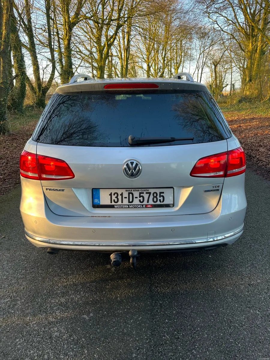VOLKSWAGEN PASSAT ESTATE HIGHLINE - Image 3