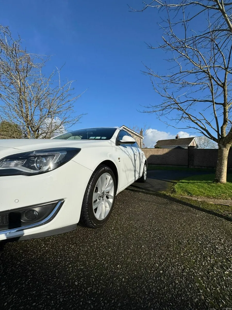 Vauxhall Insignia 2016 - Image 2