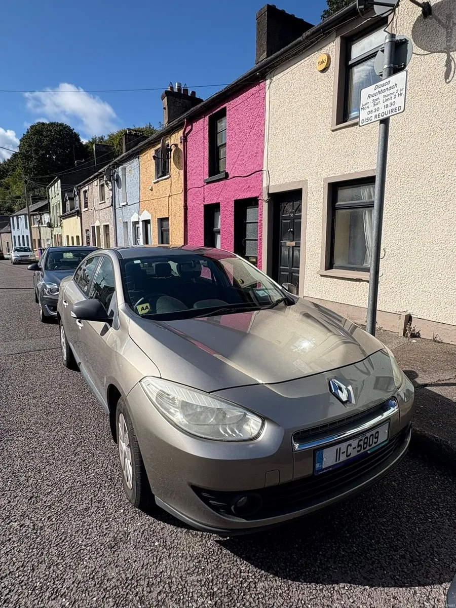 Renault Fluence 2011 - Image 1