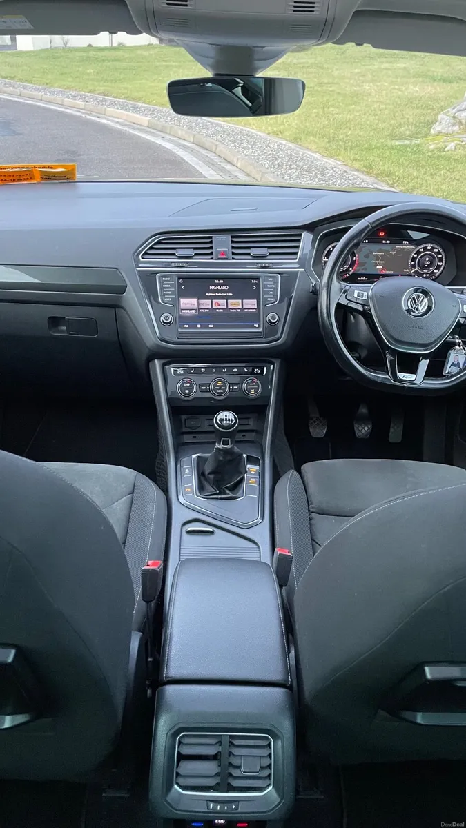 Volkswagen Tiguan 2016 - Image 3