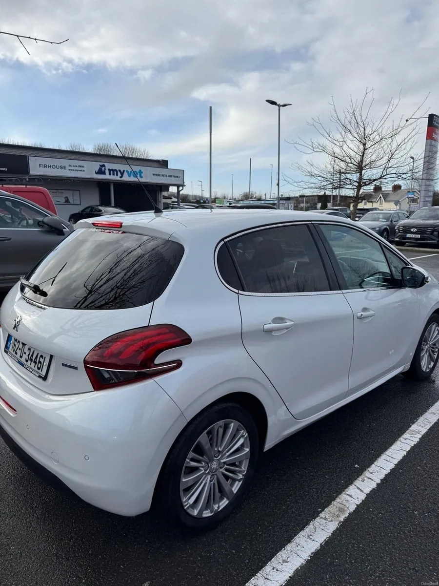 Car for sale - Image 3