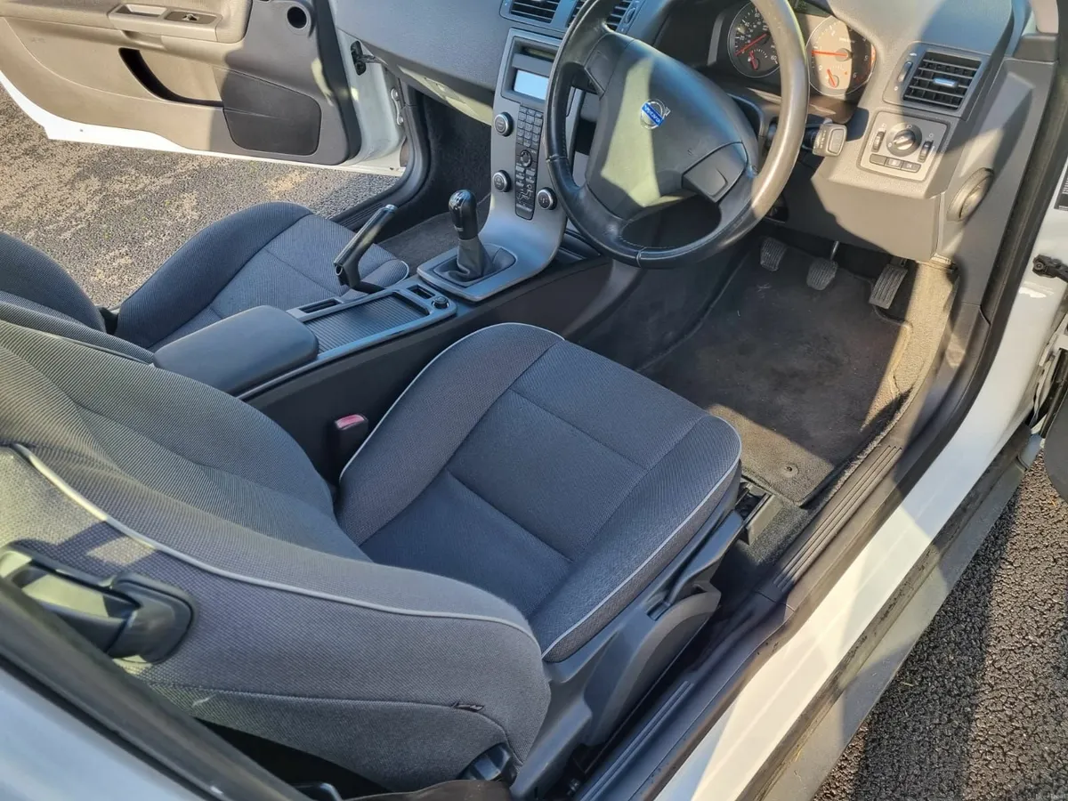 Volvo C30 2009 for sale - Image 2