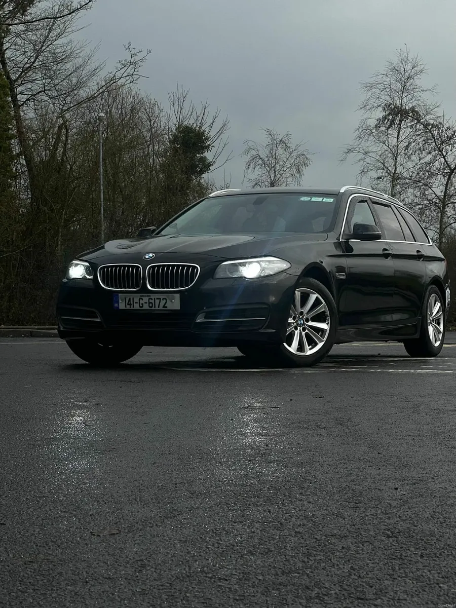 BMW 5-Series 2014 - Image 2