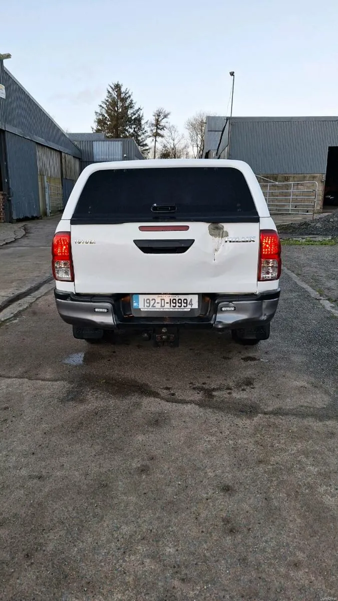 Toyota Hilux - Image 4