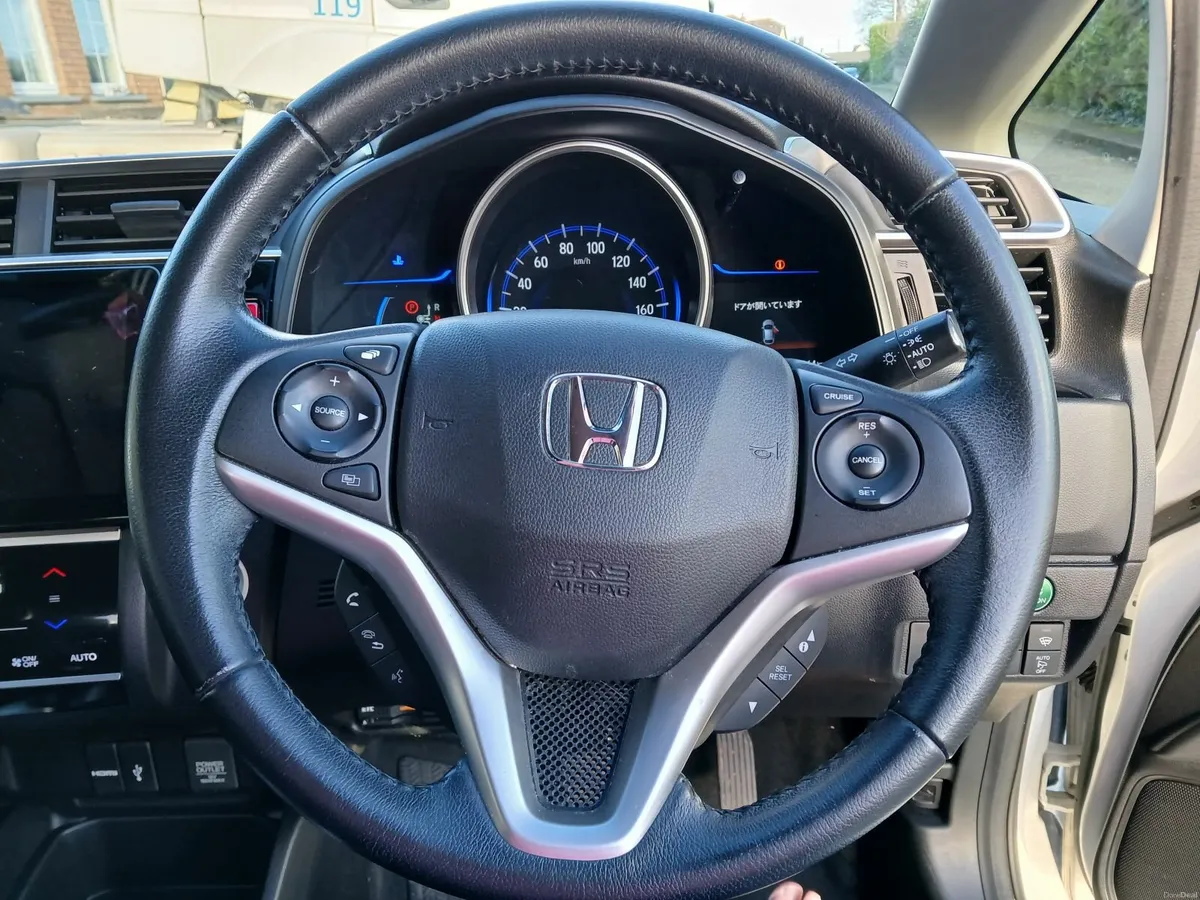 Honda Fit 2015 Hybrid Automatic - Image 1