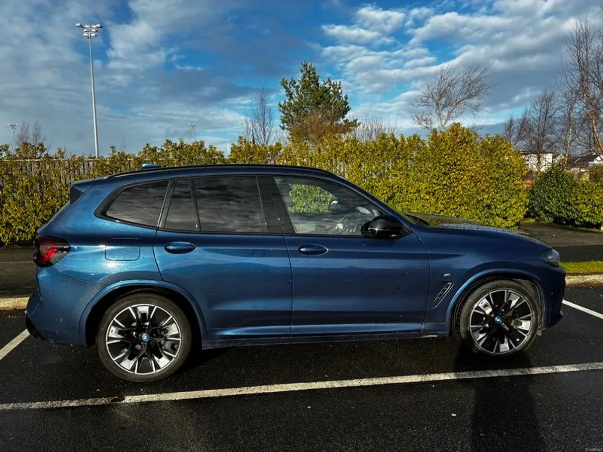 2022 Bmw Ix3 - Image 1