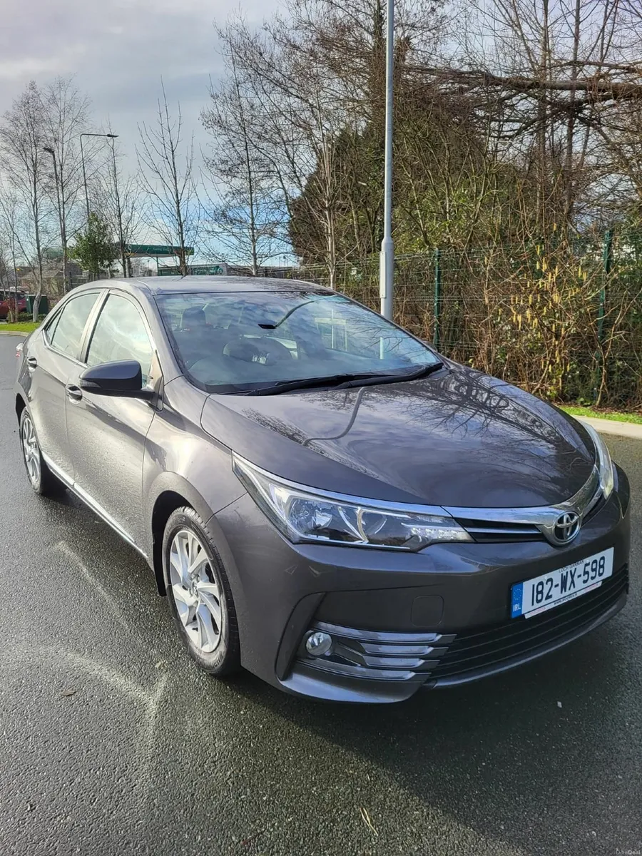 Toyota Corolla 2018 - Image 2