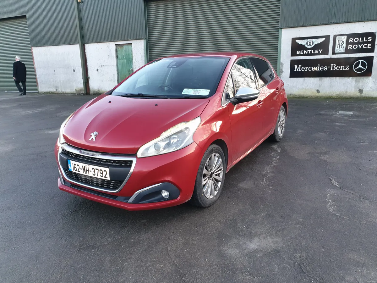 Peugeot 208 /2016/AUTO/1.2 PETROL - Image 2