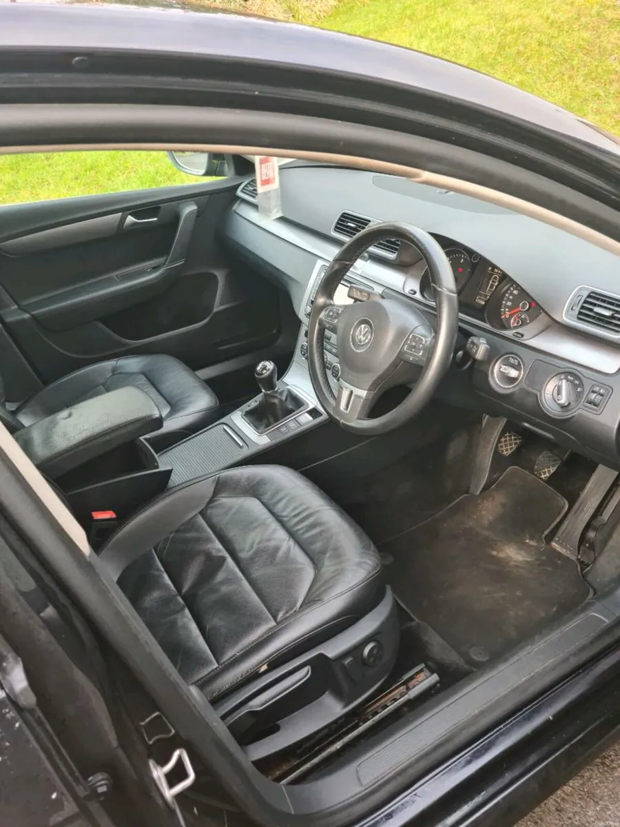 2014 Volkswagen Passat - Image 4