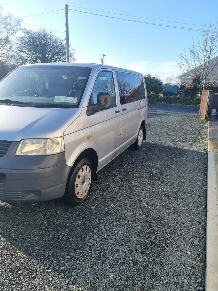 VW Transporter/Shuttle - Image 2