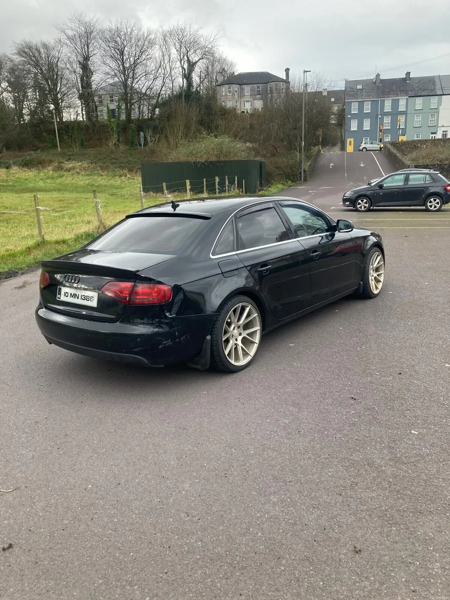 Audi A4 2010 - Image 3
