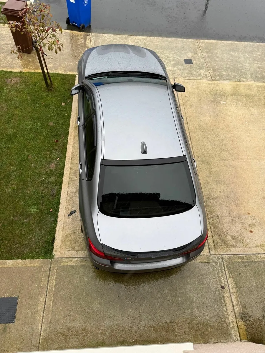 BMW 5-Series 2012 - Image 2