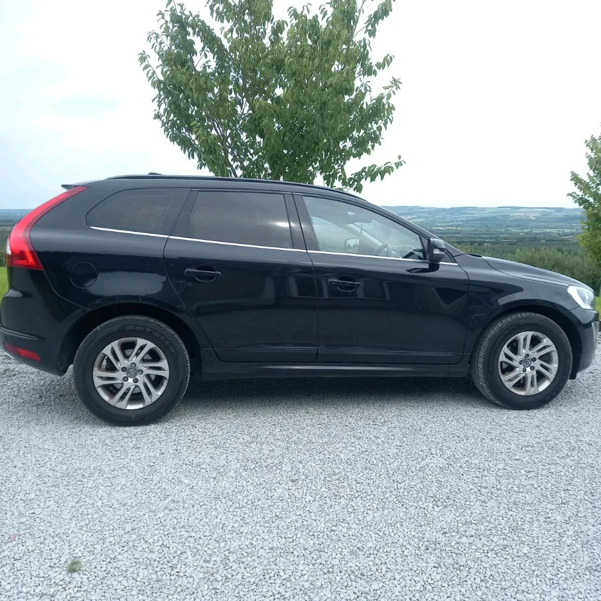 Volvo XC60 - Image 2