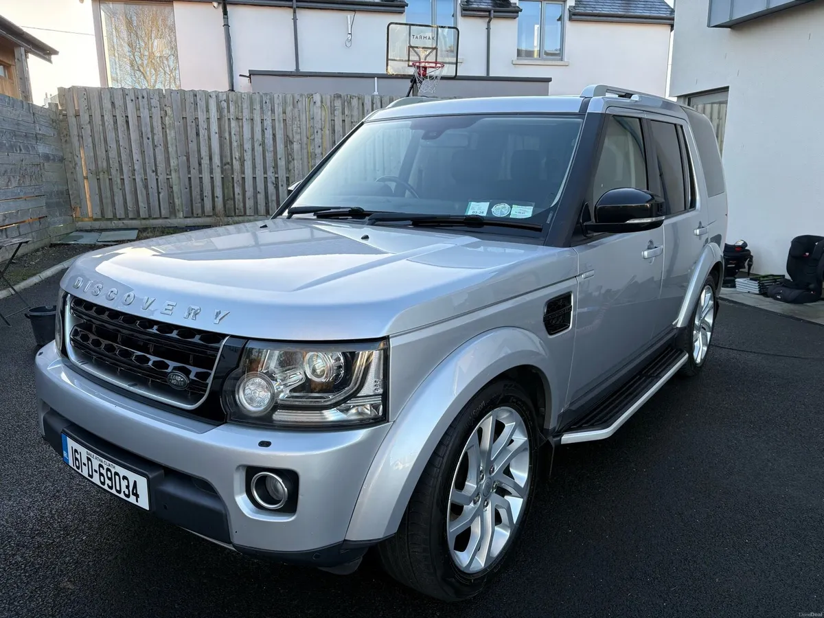 Land Rover Discovery 4 Landmark - Image 1