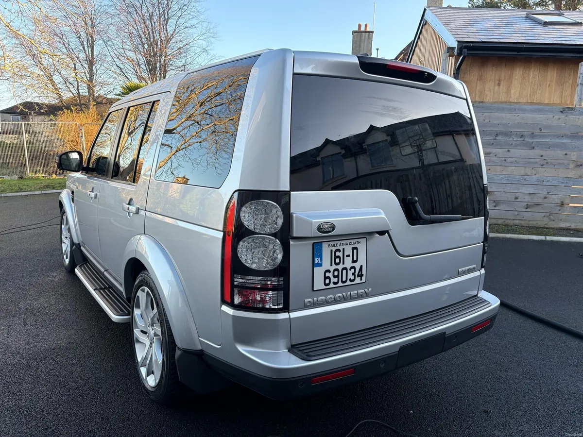 Land Rover Discovery 4 Landmark - Image 4