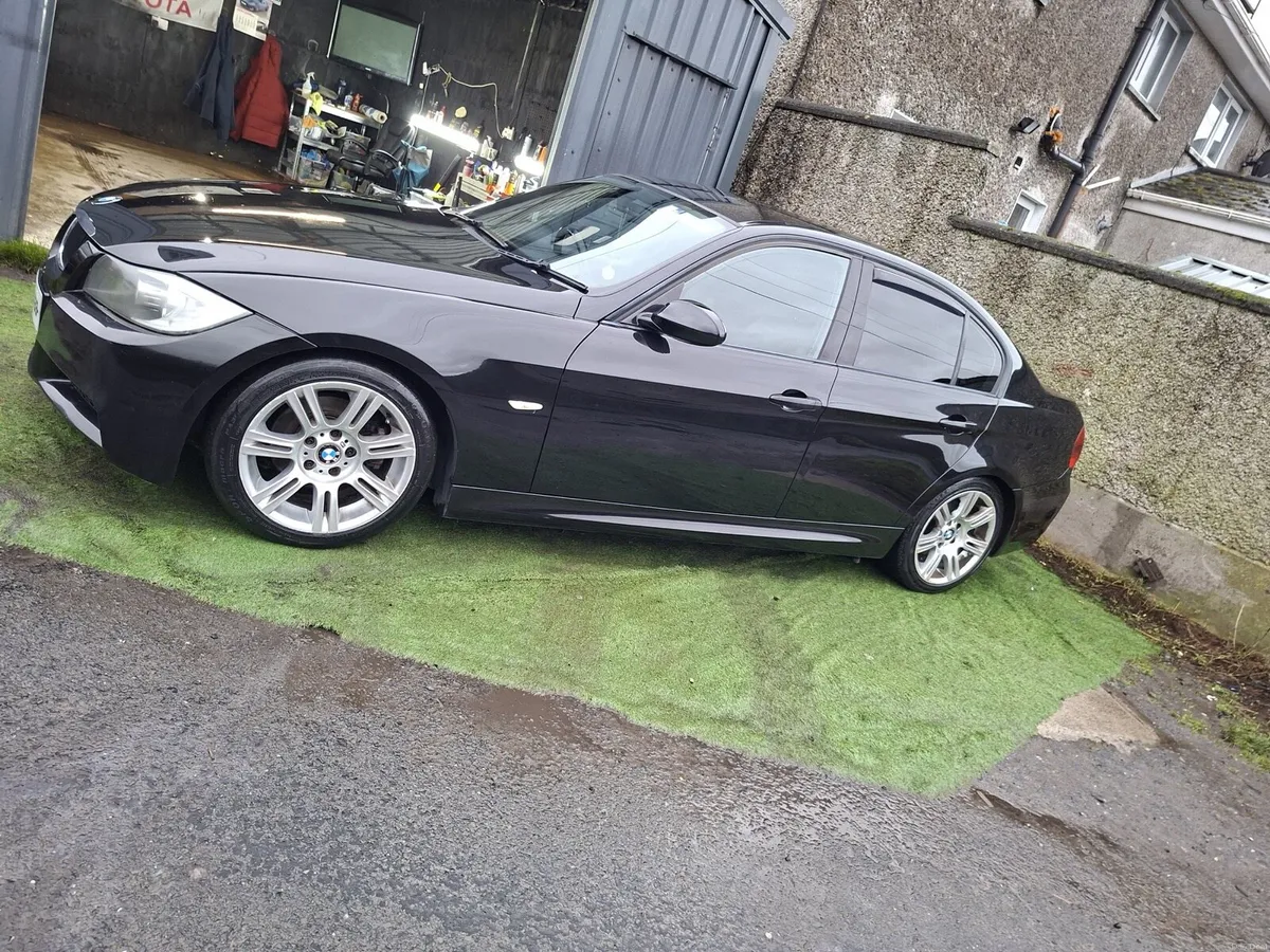 BMW 320D Automatic - Image 1