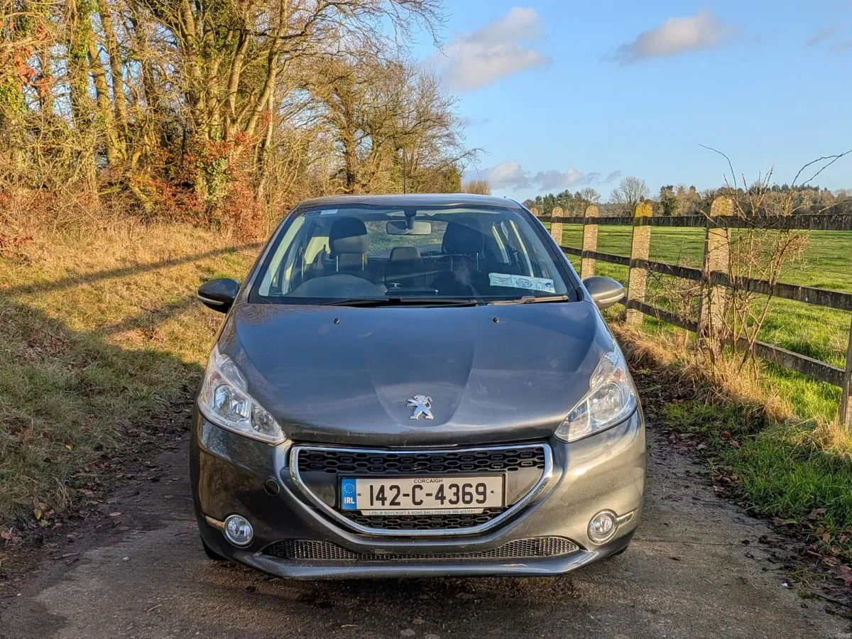 Peugeot 208 2014 - Image 2