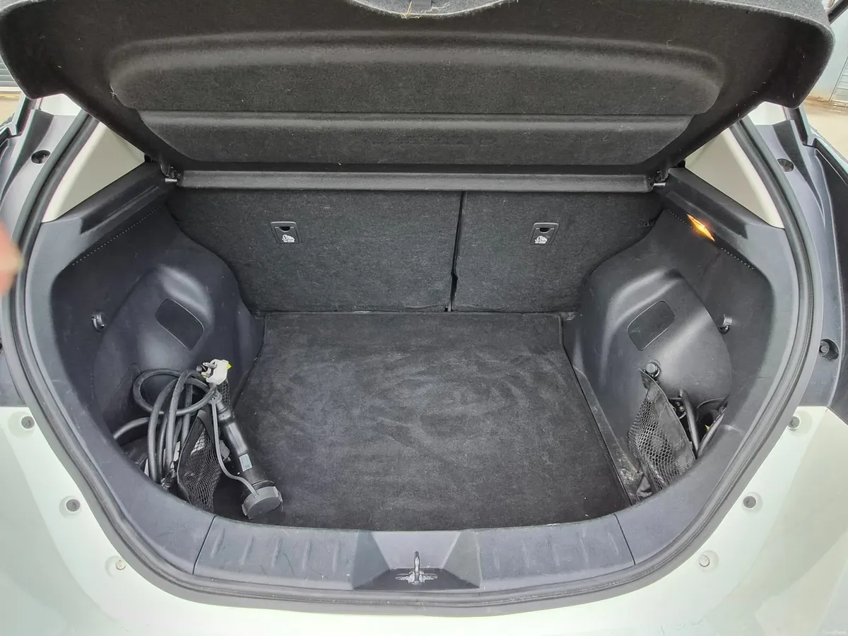 Nissan Leaf 2022 - Image 4