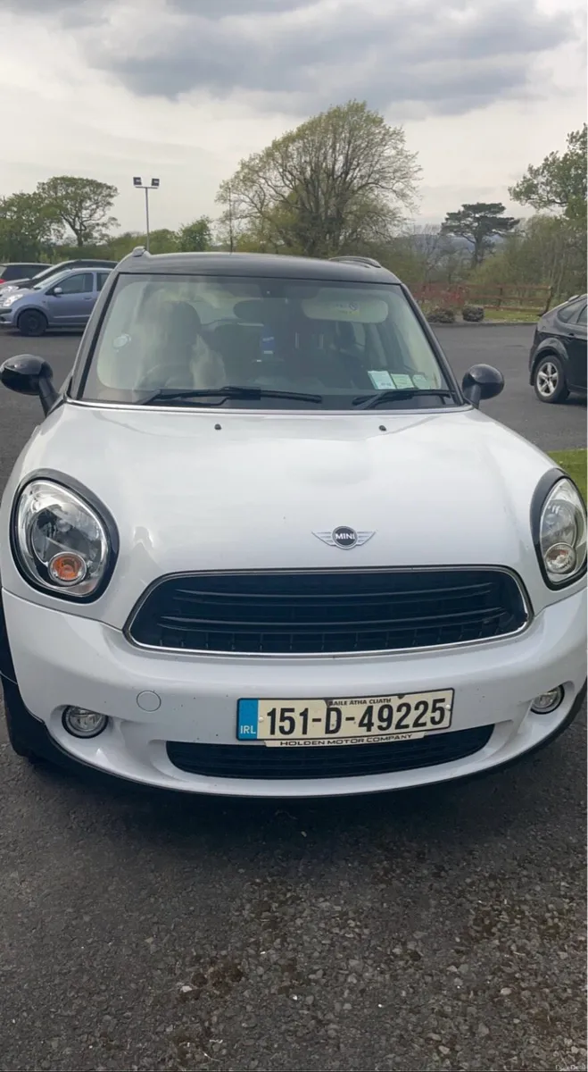 2015 Mini Countryman Cooper D - Image 1