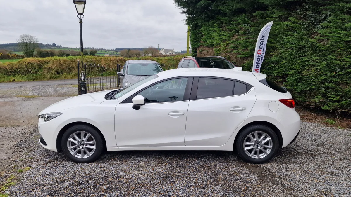 Mazda 3 2.0 Petrol  2015 - Image 4