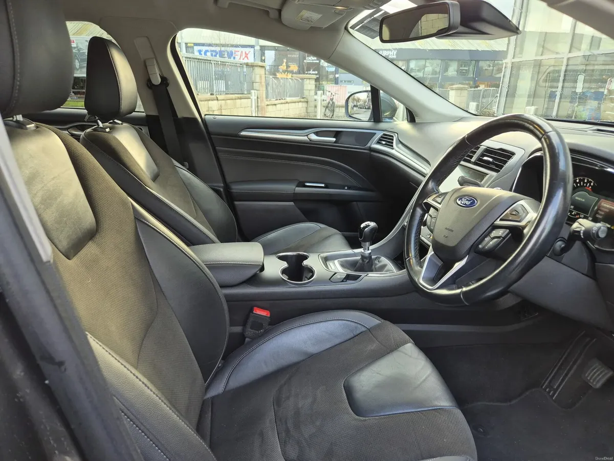 Ford Mondeo Titanium 2.0 TD 150PS M6 - Image 3
