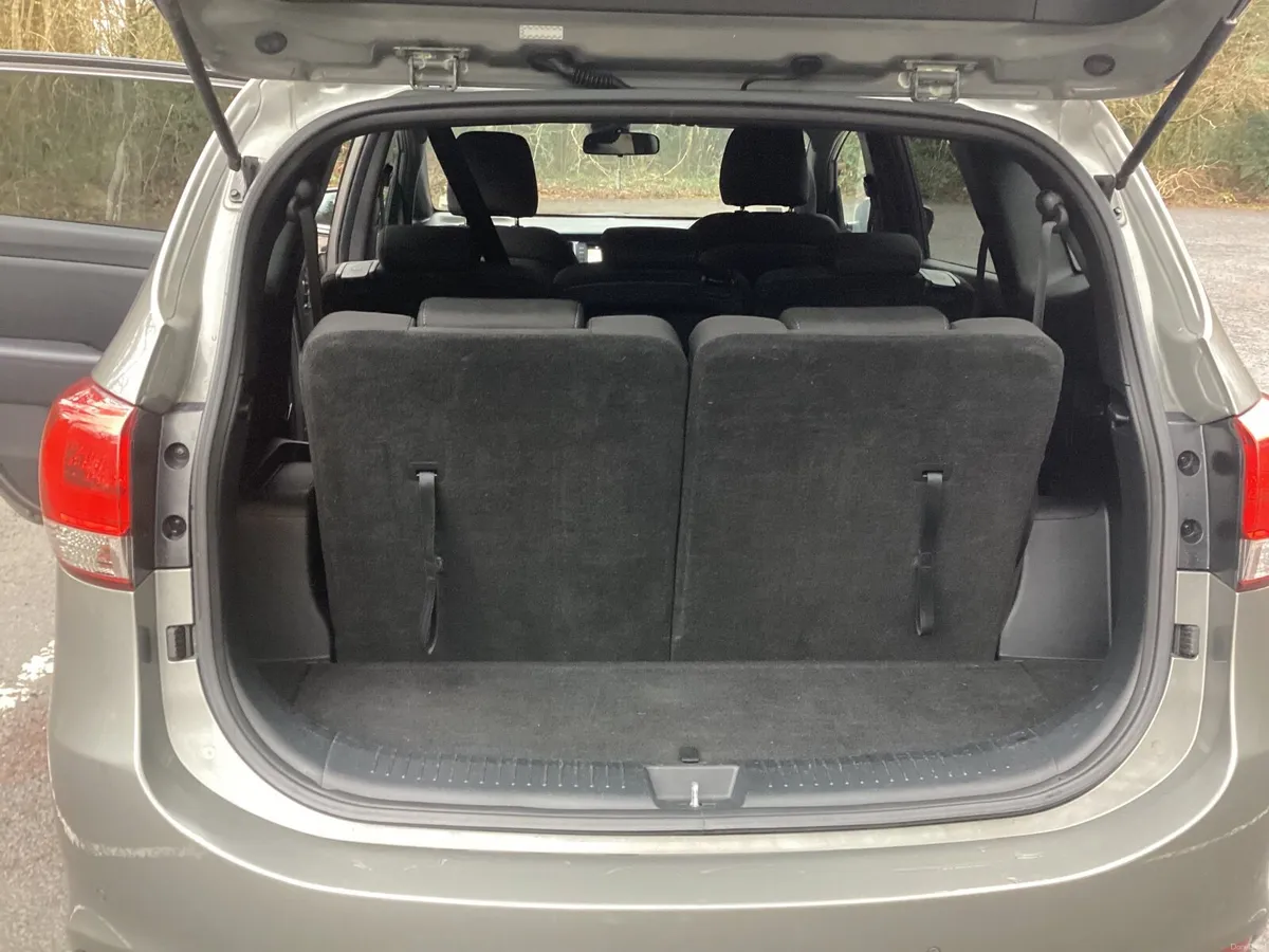 Kia Carens 2018 - Image 1