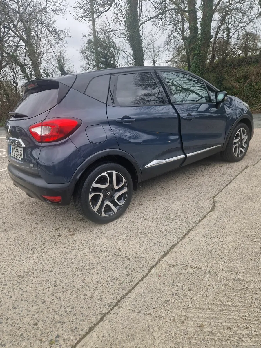 Renault Captur low km - Image 2