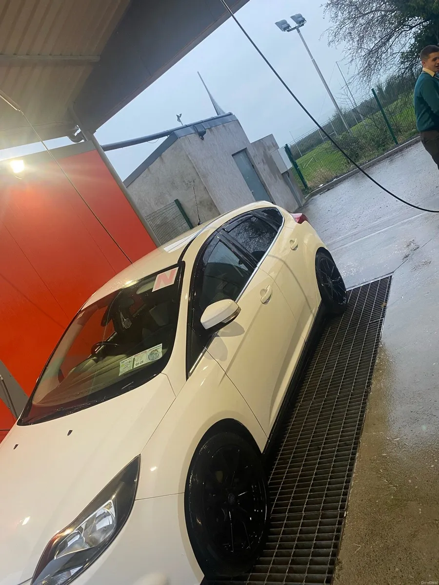 Ford focus - Image 2