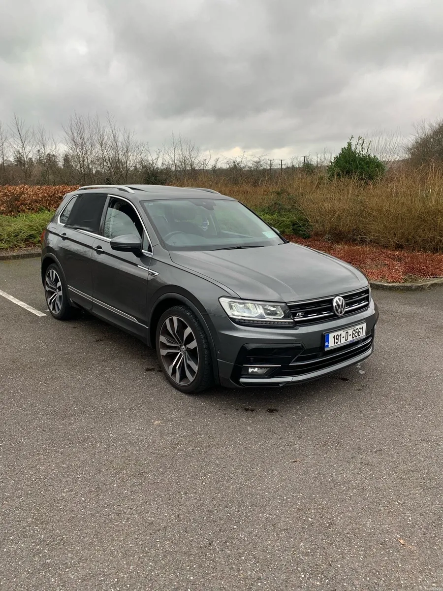 2019 Volkswagen Tiguan R-Line - Image 1