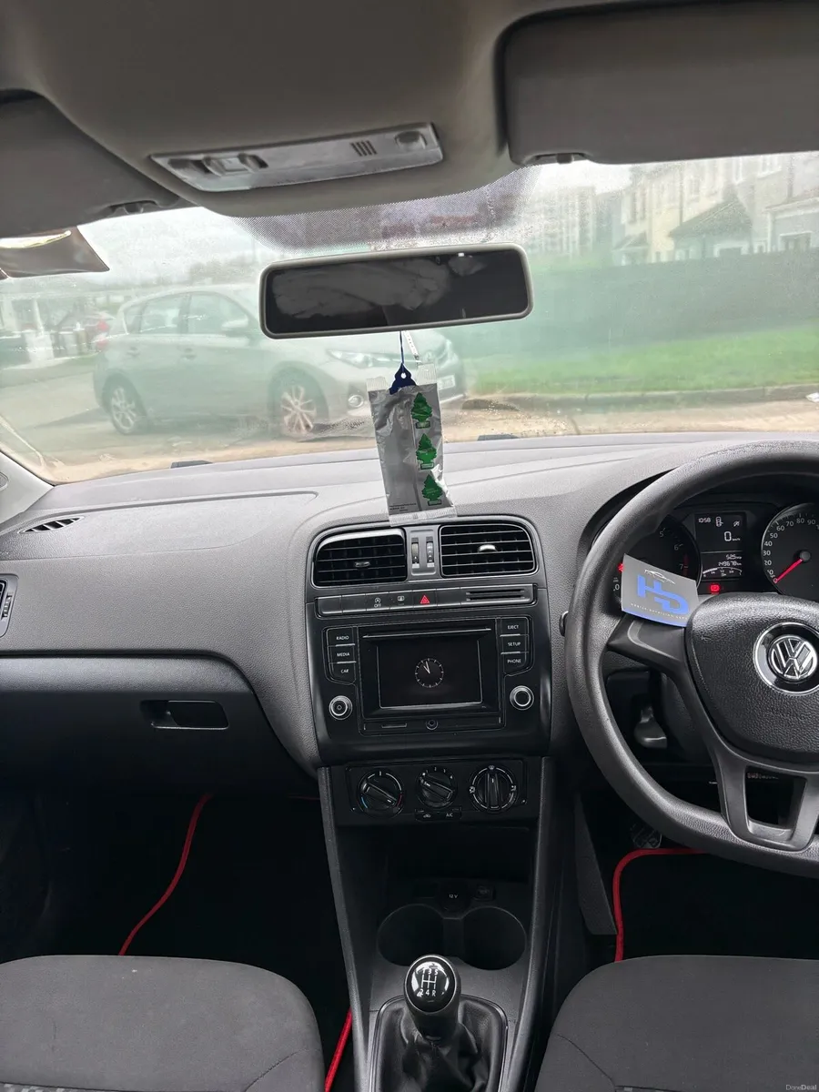 2015 polo - Image 4