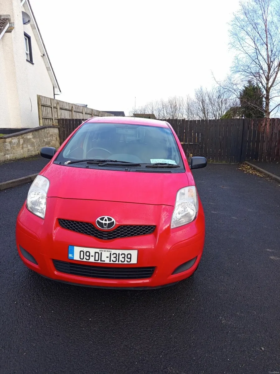 Toyota Yaris 2009 - Image 1