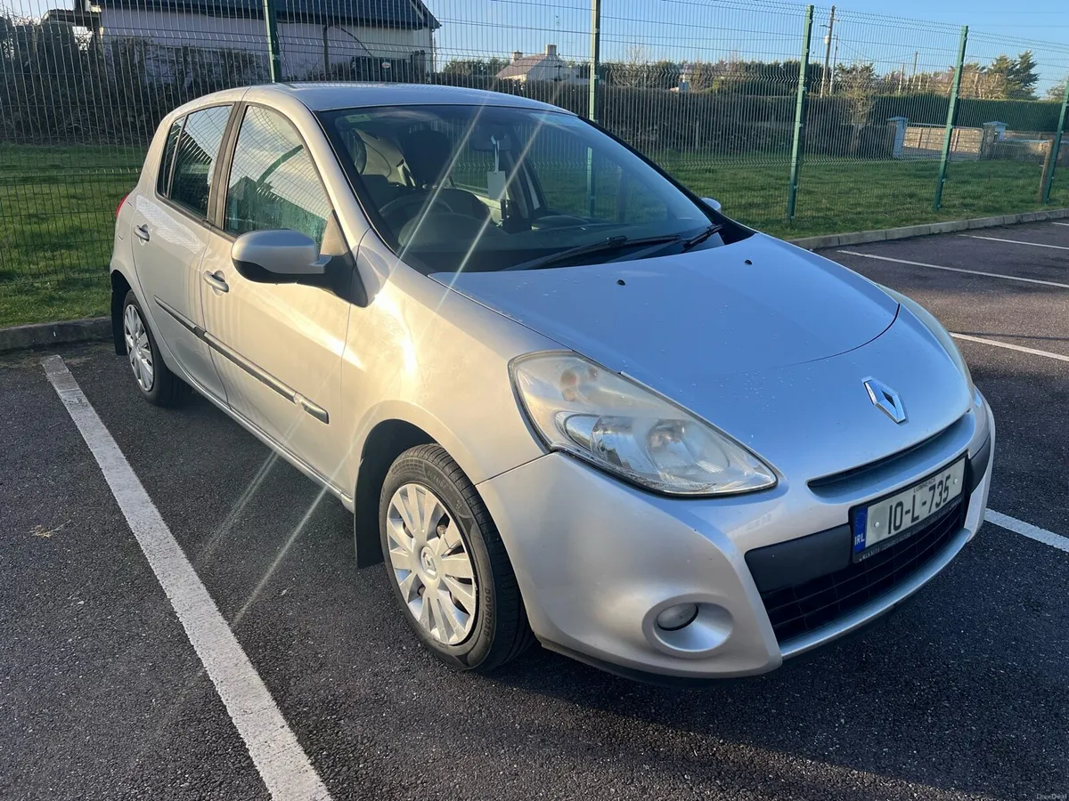Renault Clio - Image 1