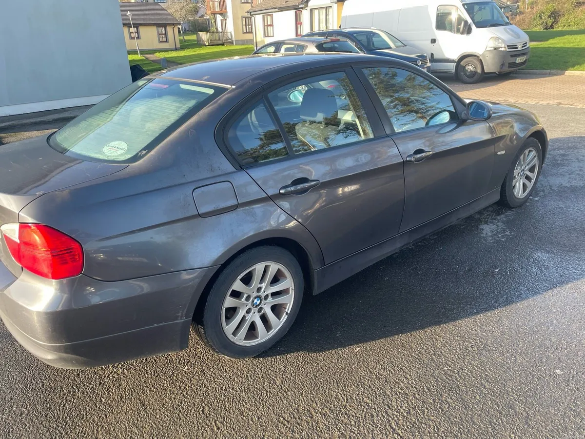 BMW 3 Series - Image 4