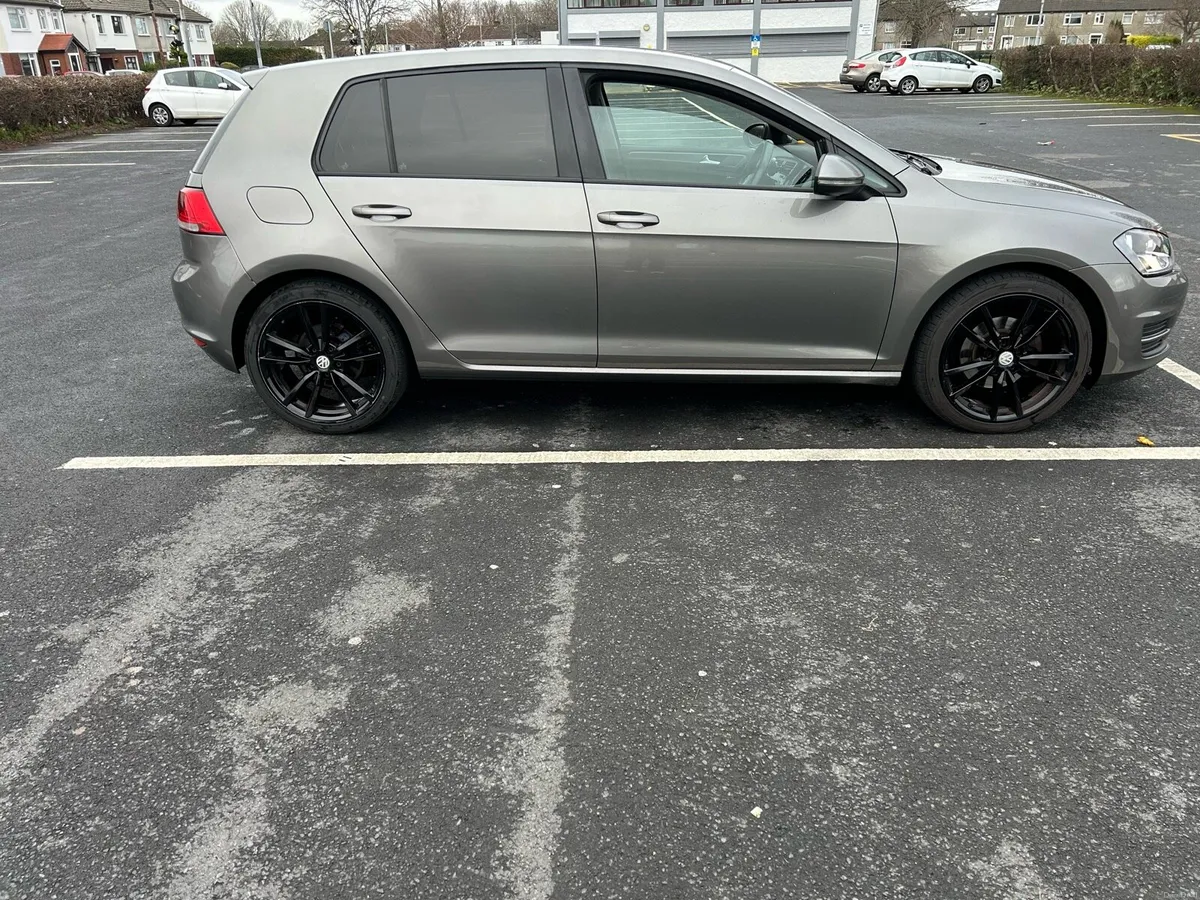 Volkswagen Golf 2013 1.6 TDI Automatic - Image 3