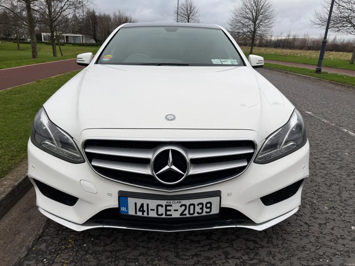 2.2 DIESEL AMG LOW MILEAGE HIGH SPEC - Image 2