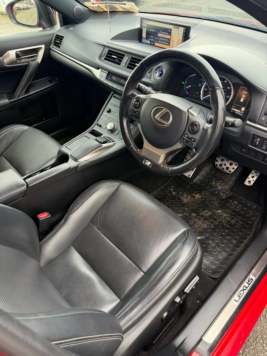 172 Lexus CT200H f sport Hybrid - Image 4