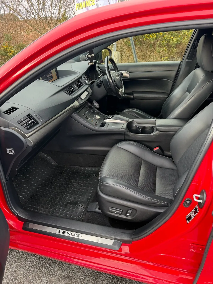 172 Lexus CT200H f sport Hybrid - Image 5